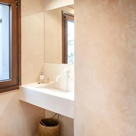 7 - La Guarida De - Bajo A - Enjoy * Tarifa